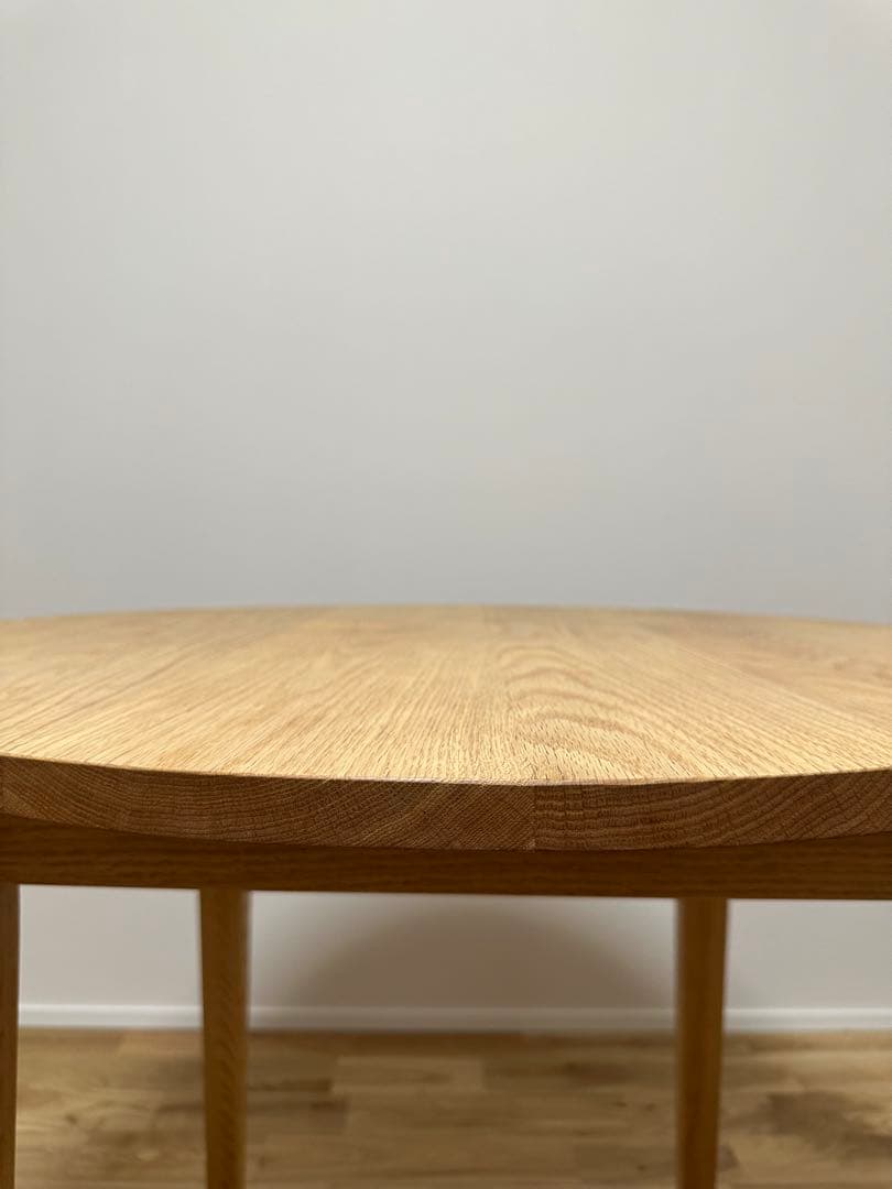 無垢材オーク　ラウンドテーブル