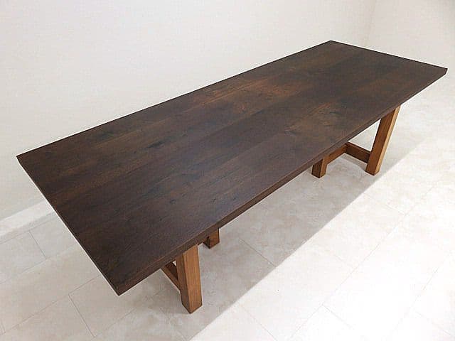 ウォールナット無垢材ダイニングテーブル　W240ｃｍ　多人数用ダイニングテーブル