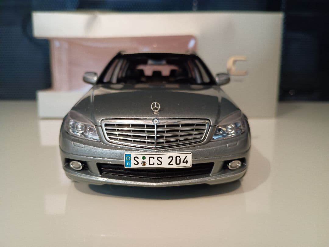 メルセデス特注 オートアート メルセデス ベンツ Cクラス ワゴン 1/18