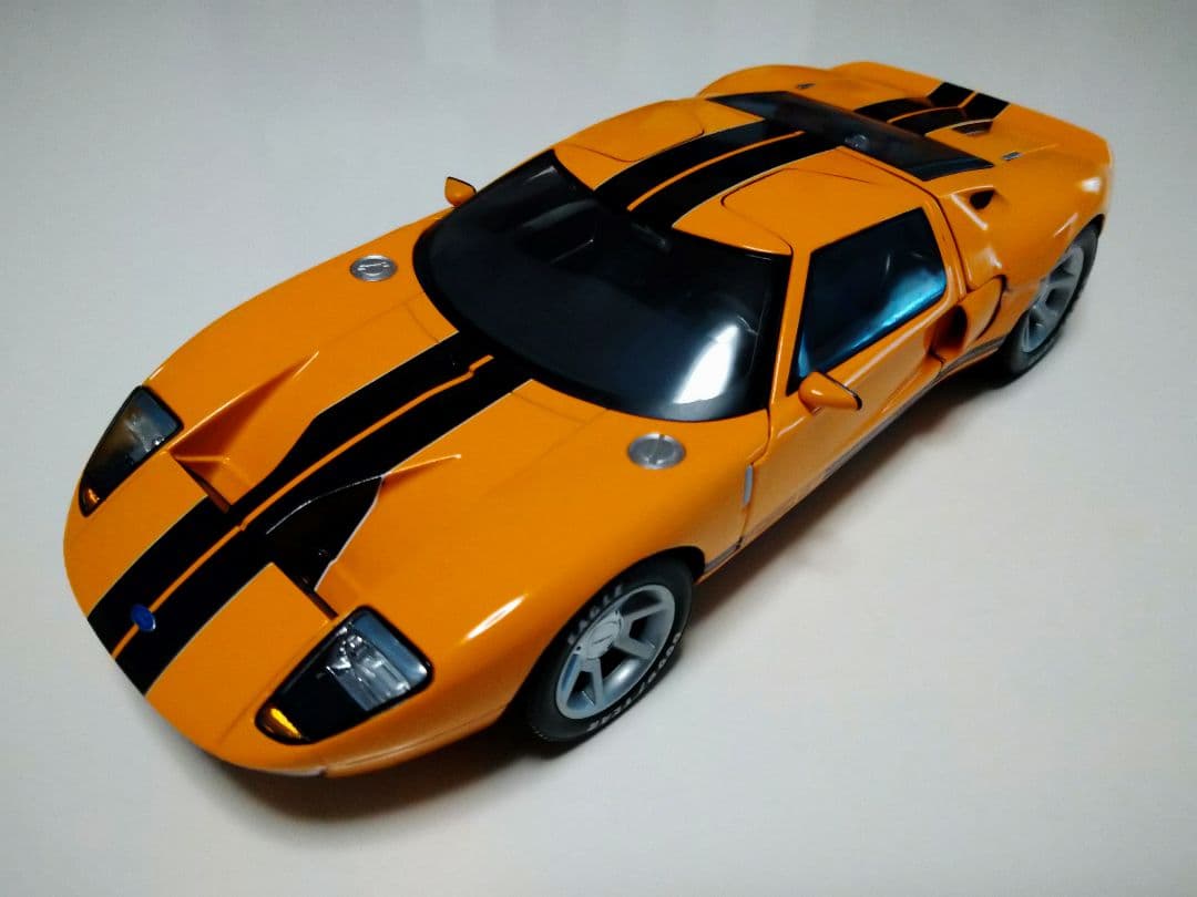 車　ダイキャストミニカー　1/18　フォードＧＴ　ＢＥＡＮＴＡＬＫ　Ｇ.Ｐ BEANSTALK FOR10014 Scale 1/18 | FORD USA GT CONCEPT N 4 GULF 2005