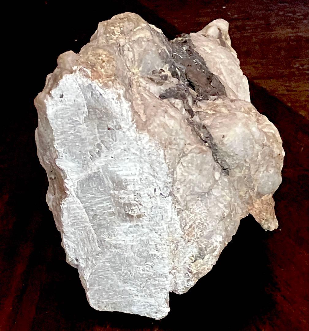 東広島鉱山産 ウルフラマイト（灰重石）石英 付き 標本