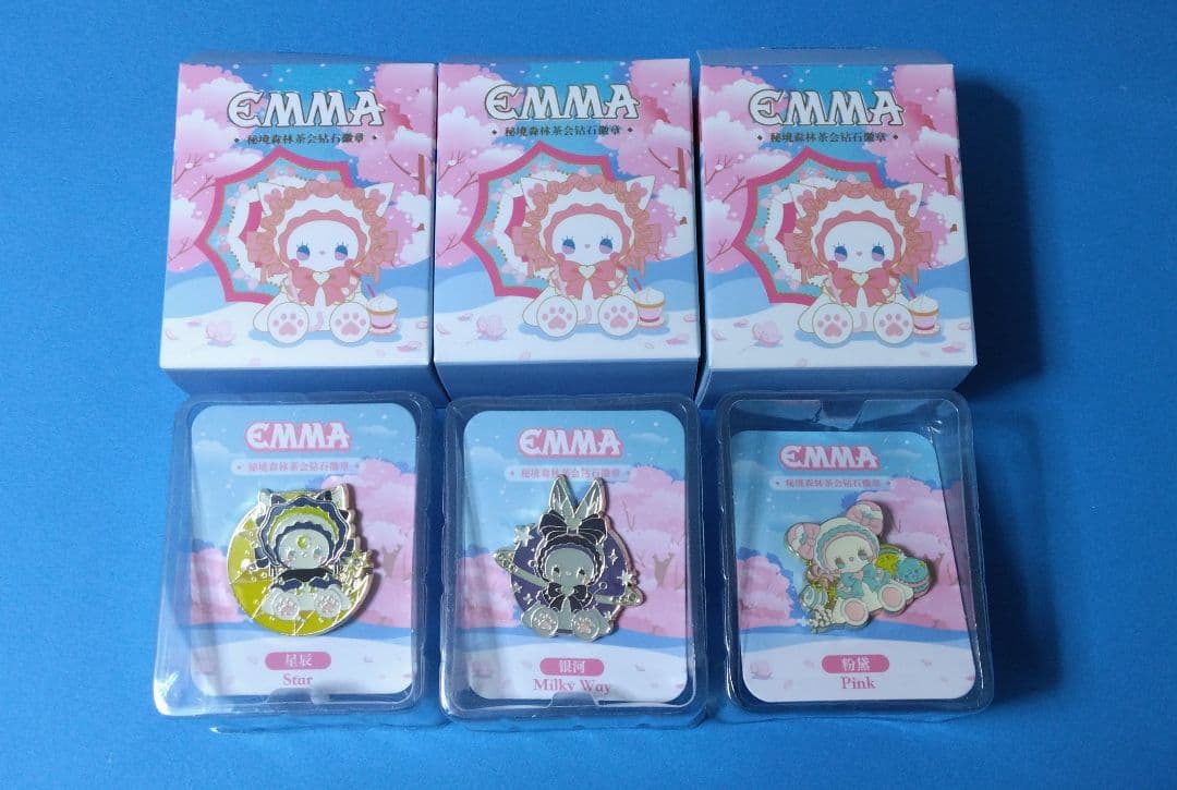 EMMA 秘境の森のお茶会 メタルピンバッジ