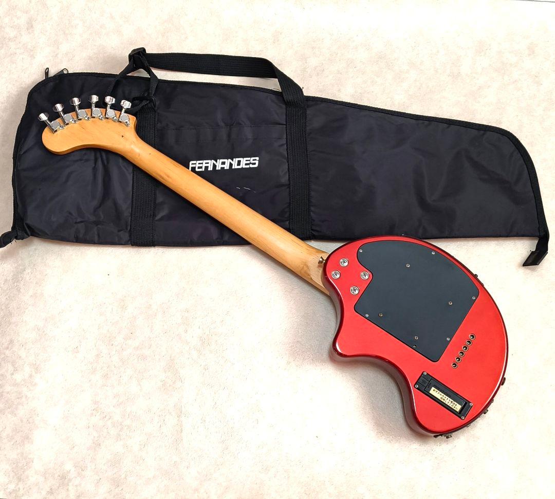 美品】DIGI-ZO CAR マルチエフェクター内蔵 ミニギター 専用ケース付