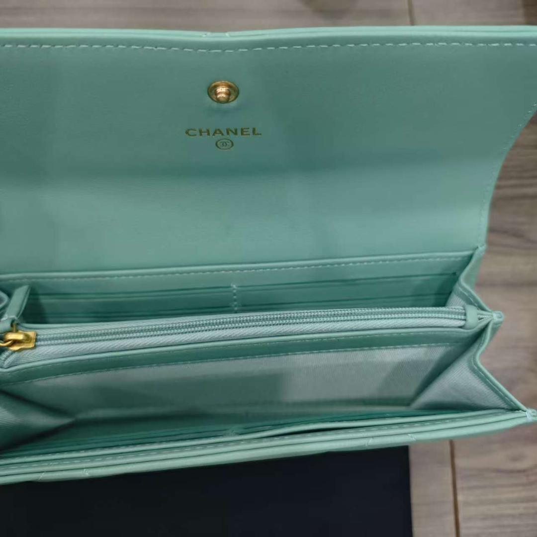 CHANEL ミントグリーン 三つ折り財布