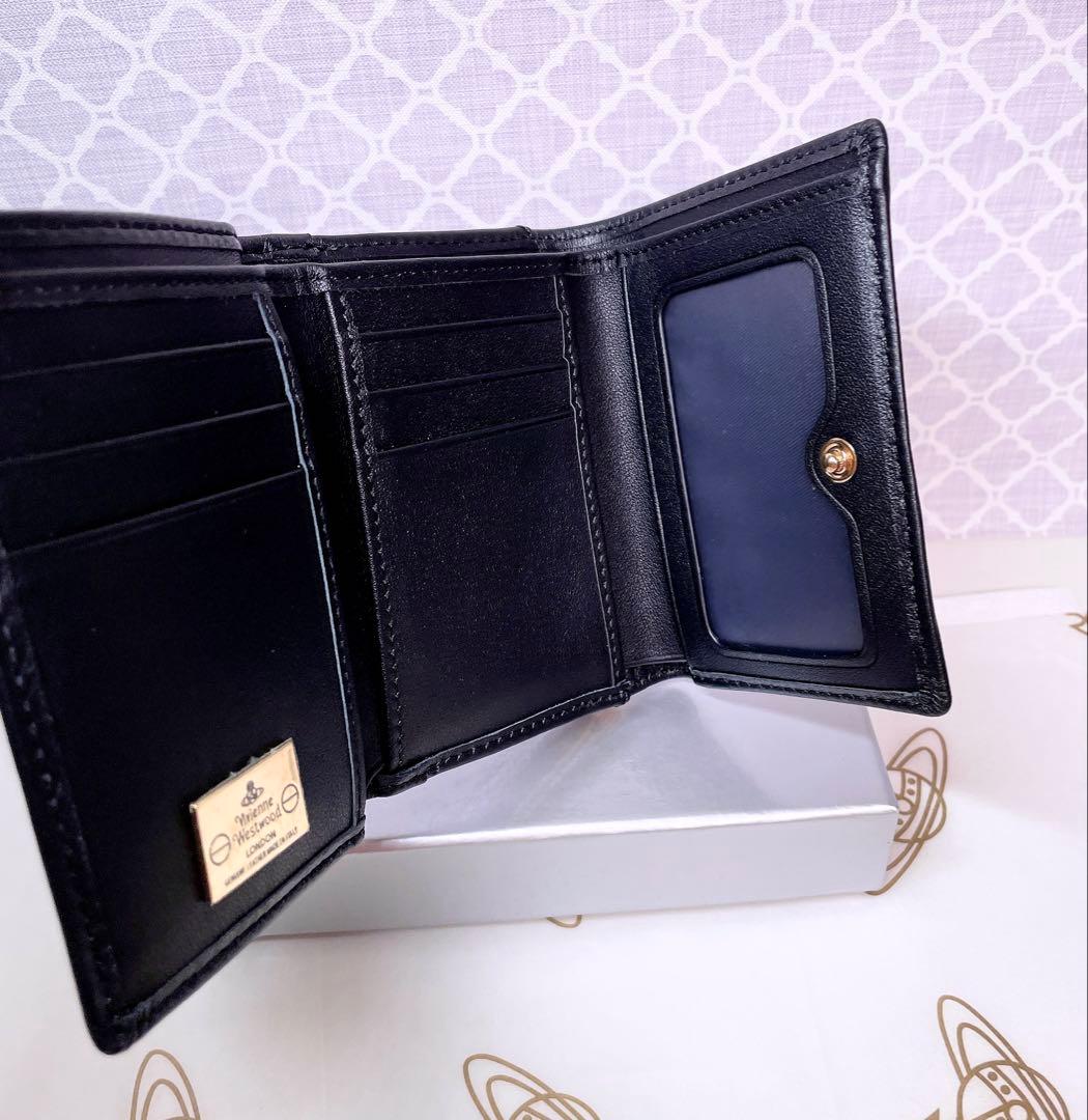 素敵✨️ショッパー付】新品 ヴィヴィアン・ウエストウッド 三折財布