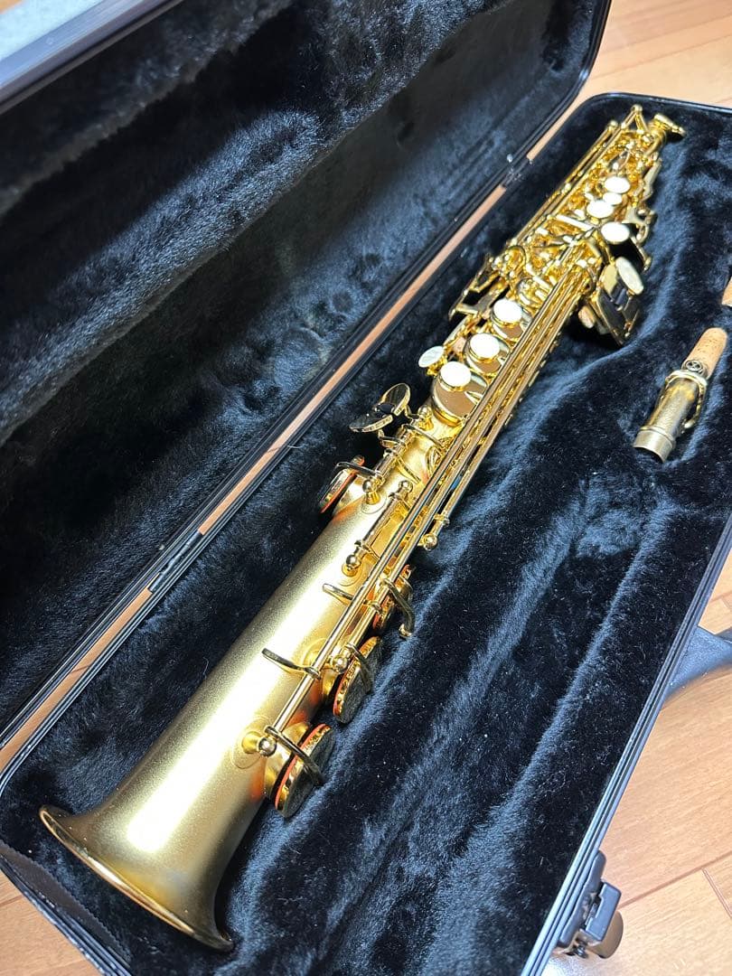 良品 ソプラノサックス サテンゴールド ケース付き