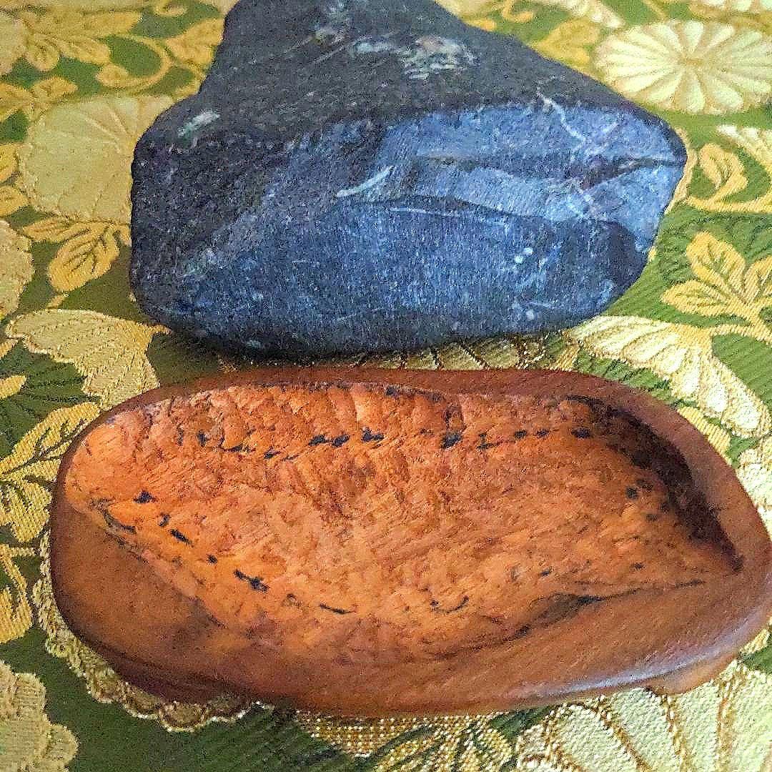 最終特別価格】門司梅花石台座付水石盆石