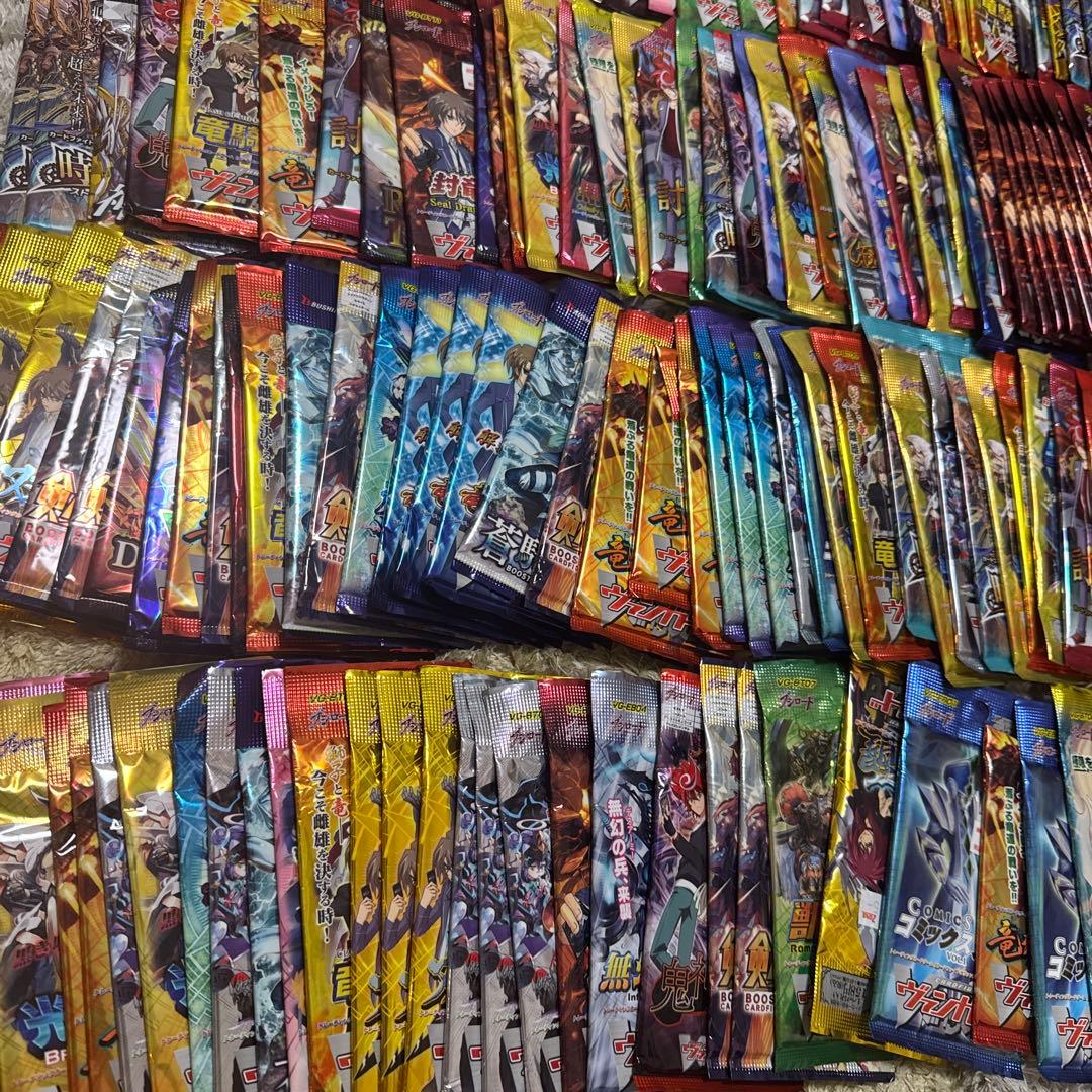 ヴァンガード　300パック　まとめ売り【4239