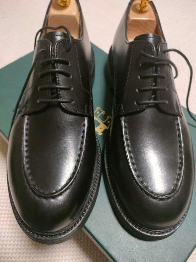 美品　HARROGATE ハロゲイト 黒　UK6 のみ