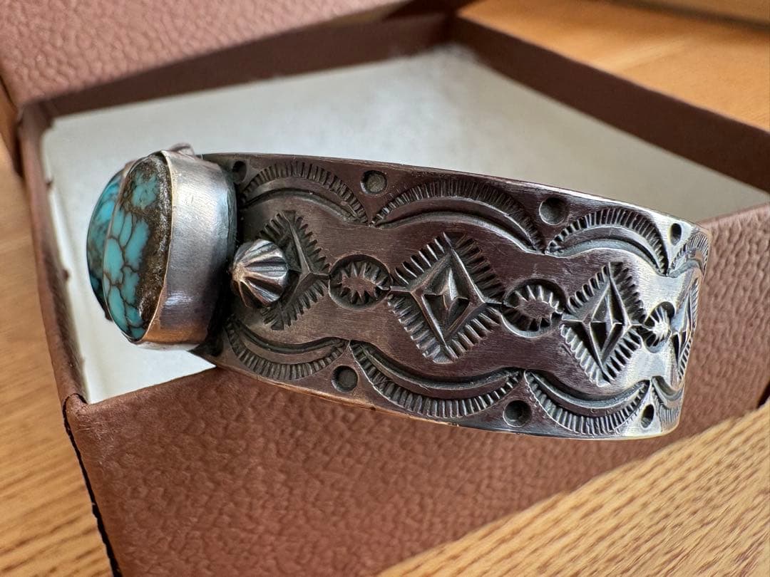 ナバホ族アーノルドグッドラック インディアンジュエリー バングル ターコイズ