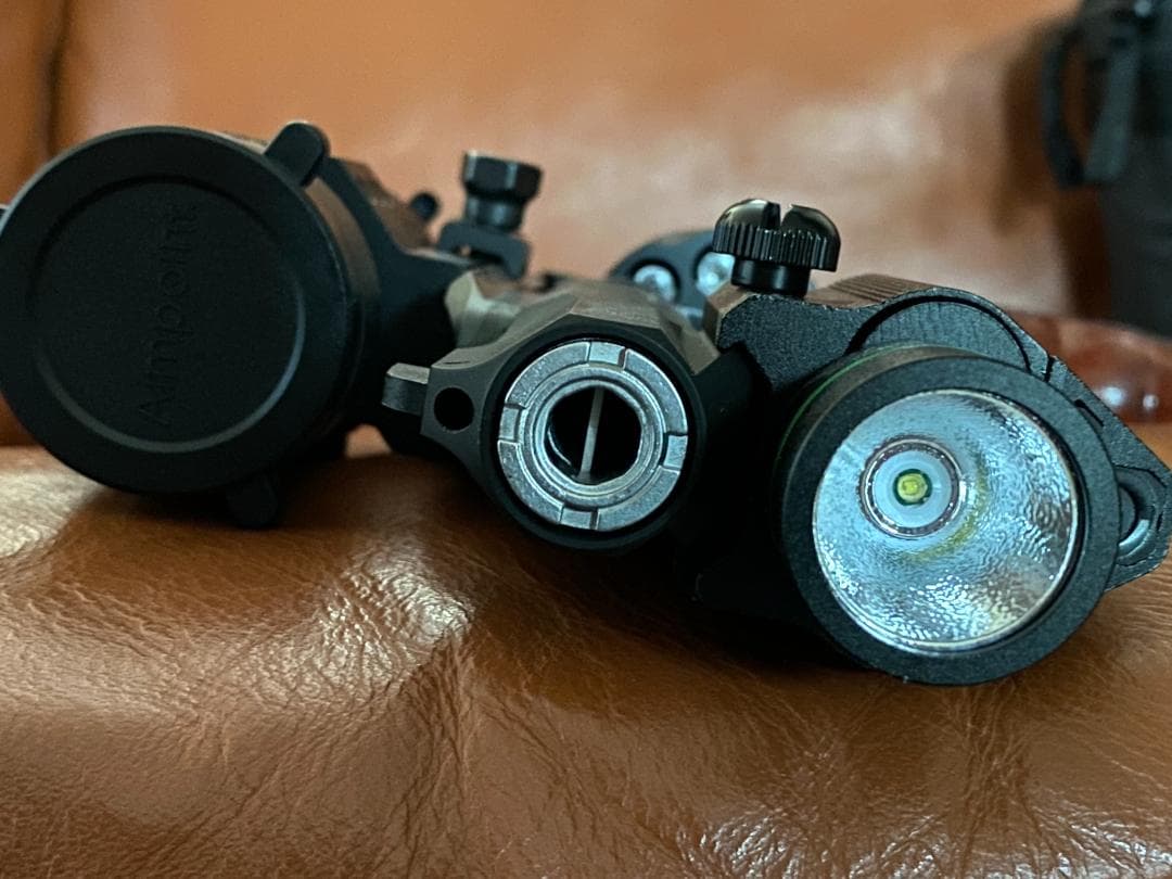 S&W M327発火式モデルガン ドットサイト・レーザーサイト・木製