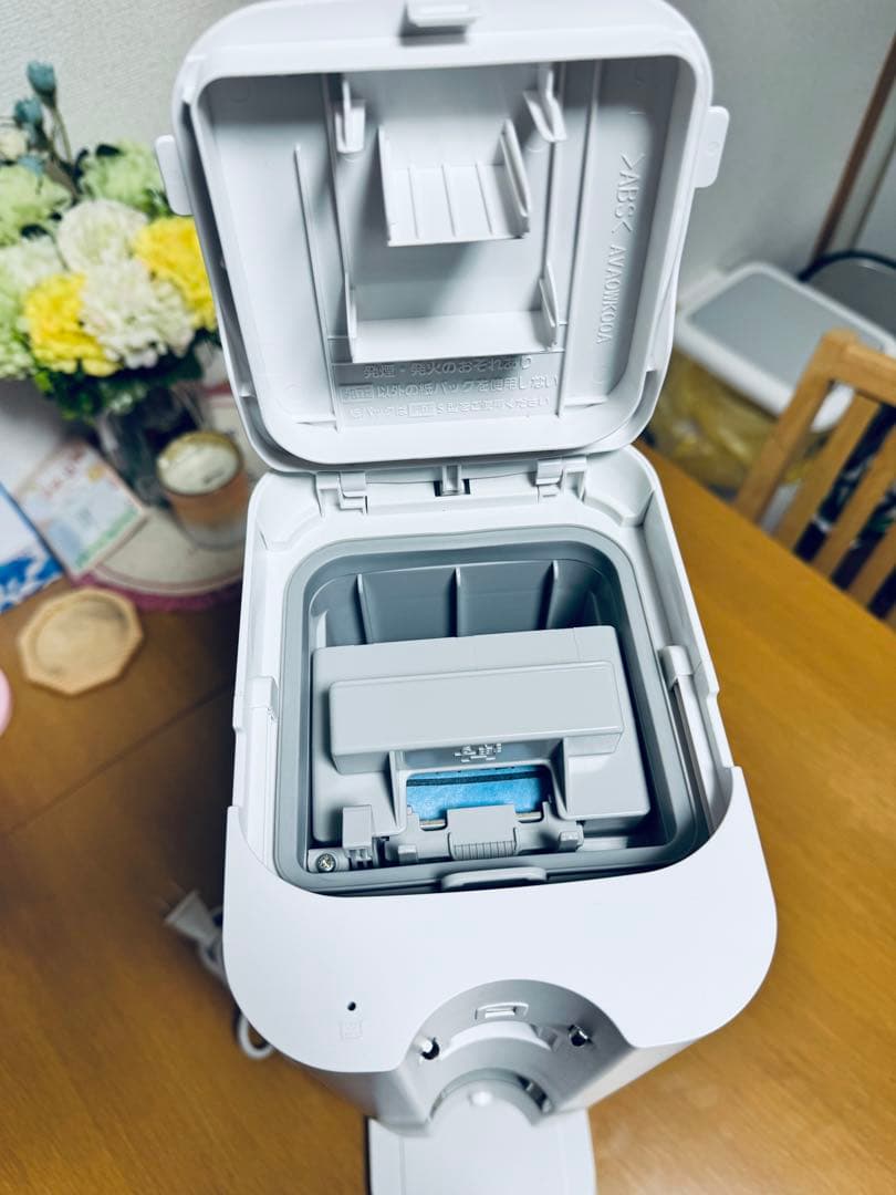 Panasonic MC-NS100K セパレート型掃除機 2024年製 7 クリーンドック