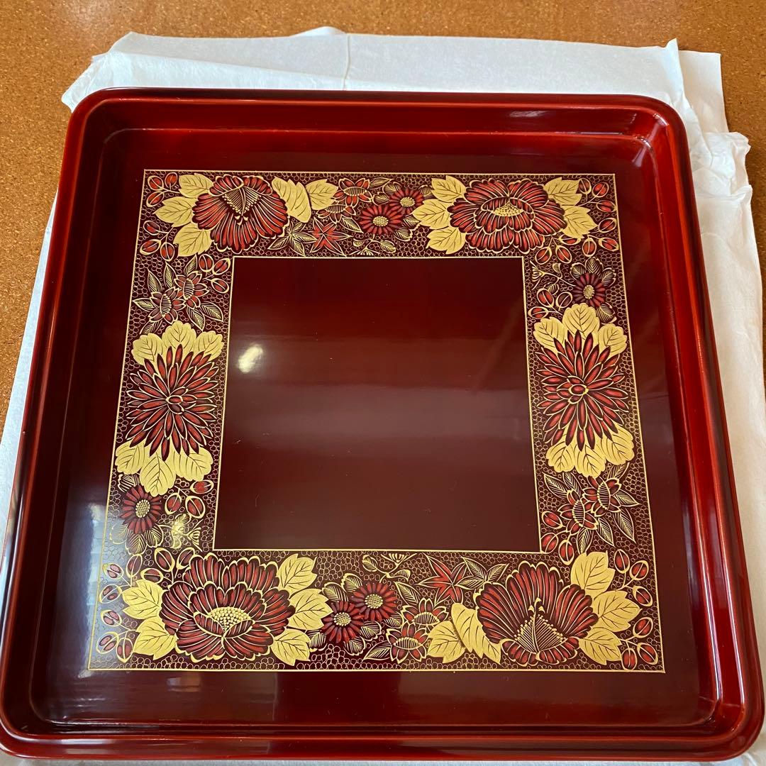 輪島塗 塩徳屋 精撰漆器 台付二段重箱 沈金花柄 美術工芸