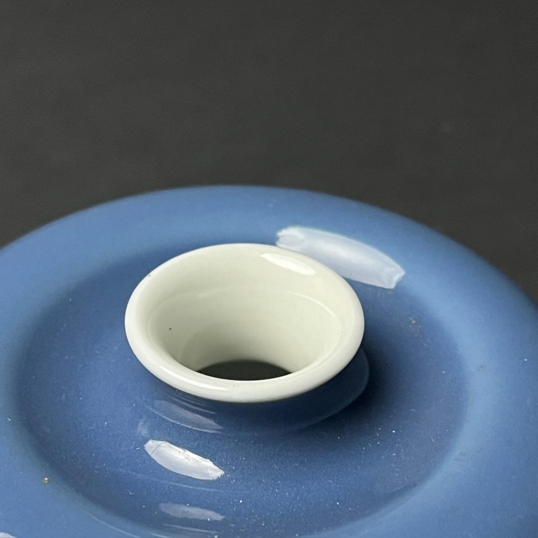 天藍釉蘋果尊 大清康熙年製 六字三行楷書款 古玩