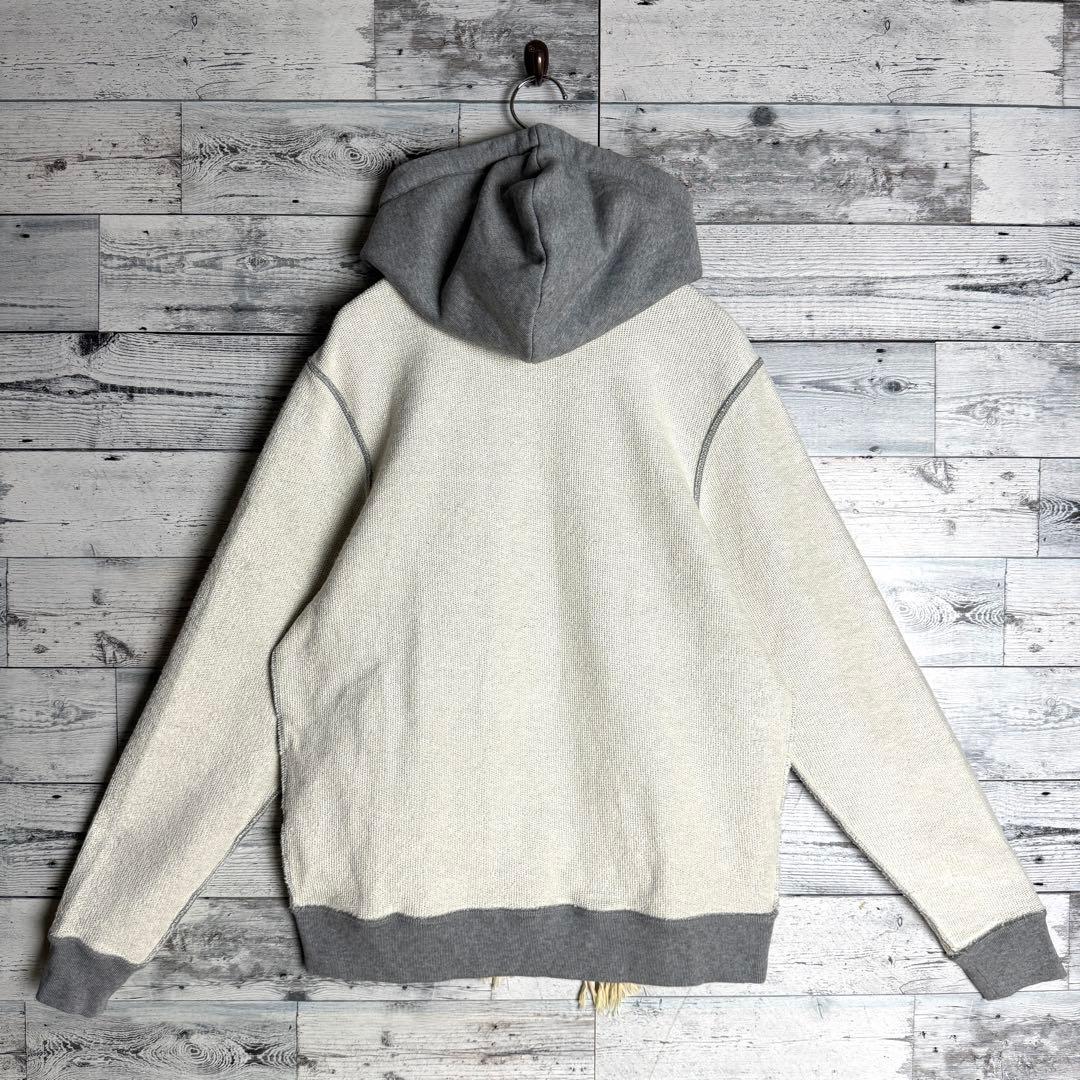 【ひつじ】ロエベ☆ 立体刺繍アナグラムロゴ入り スウェットパーカー.