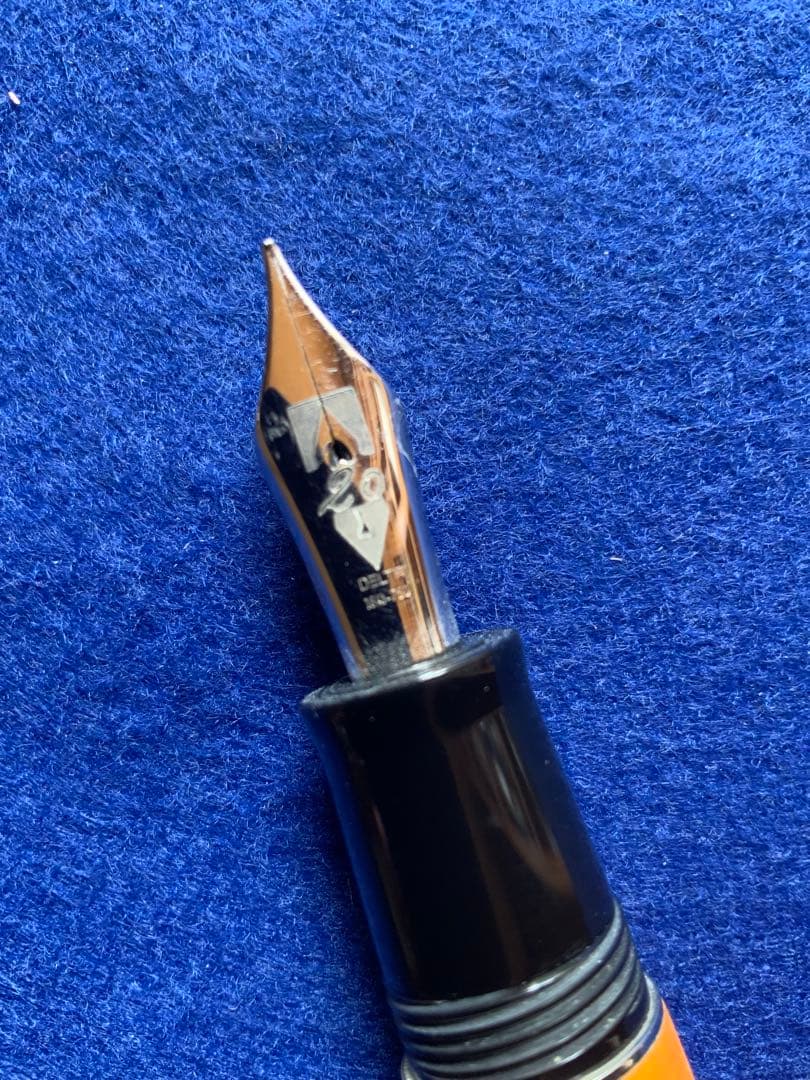 デルタ20周年記念 ドルチェビータ万年筆 カートリッジ式