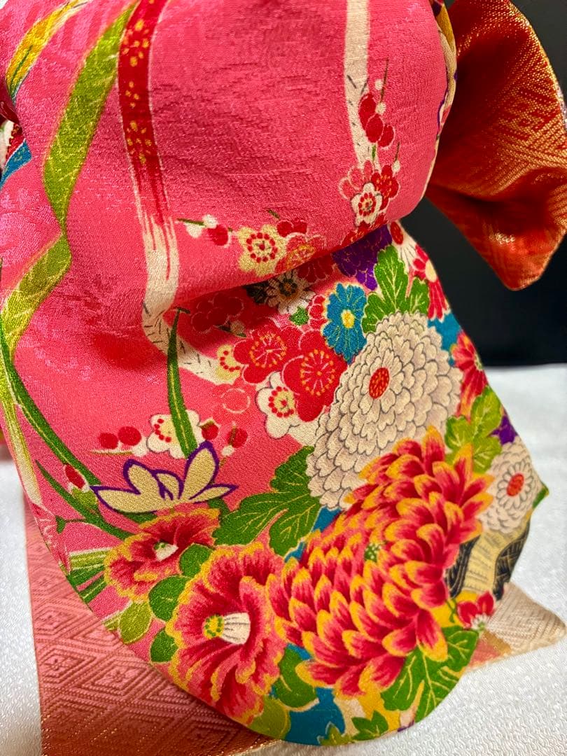 ねこの創作人形】まねき猫 ちりめん細工 縮緬細工 正月飾り 招き猫