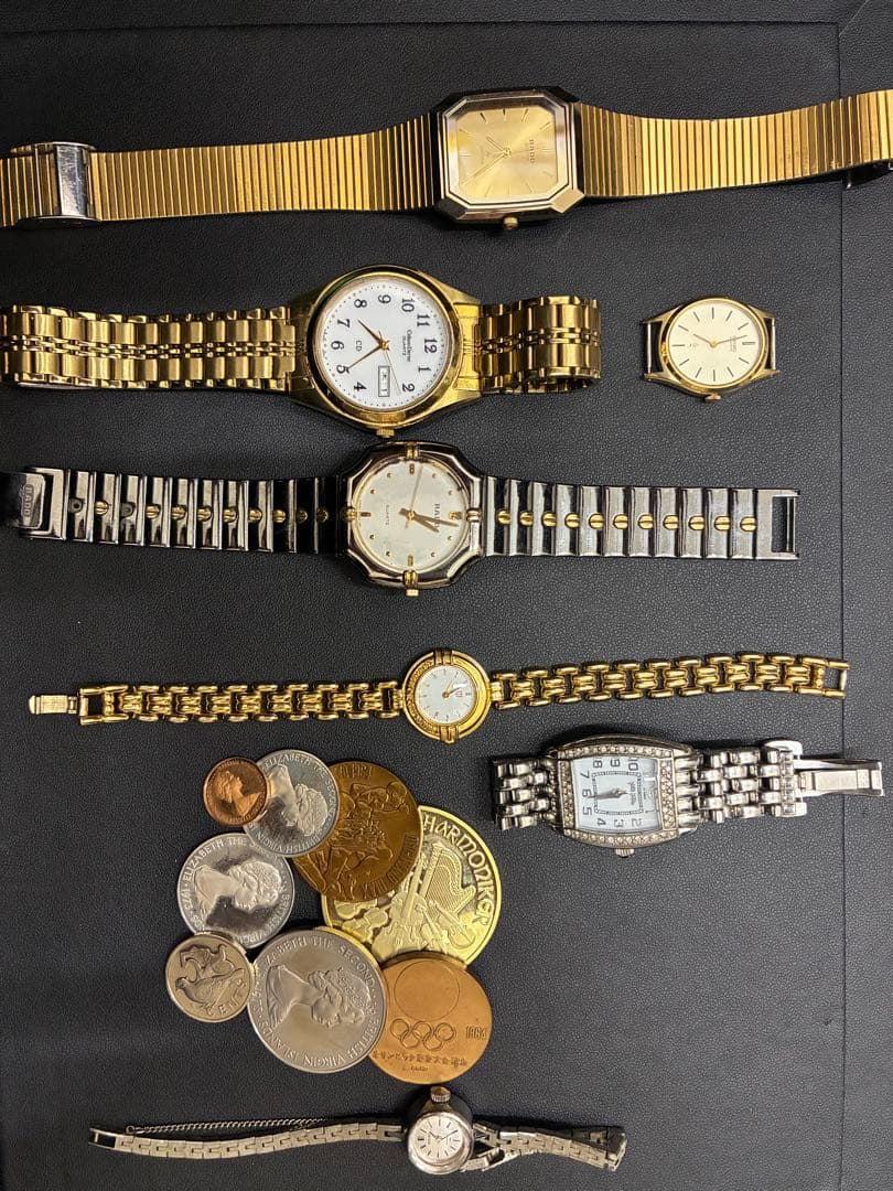 遺品整理】アクセサリーまとめ売り - メルカリ