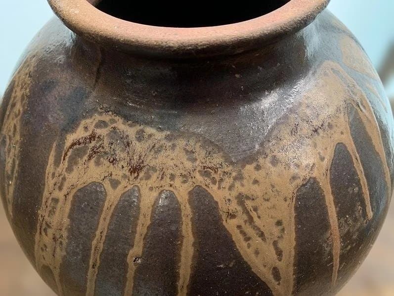 小振りで釉薬の美しい唐津焼の壷 水瓶 古民藝 古民具 甕道具