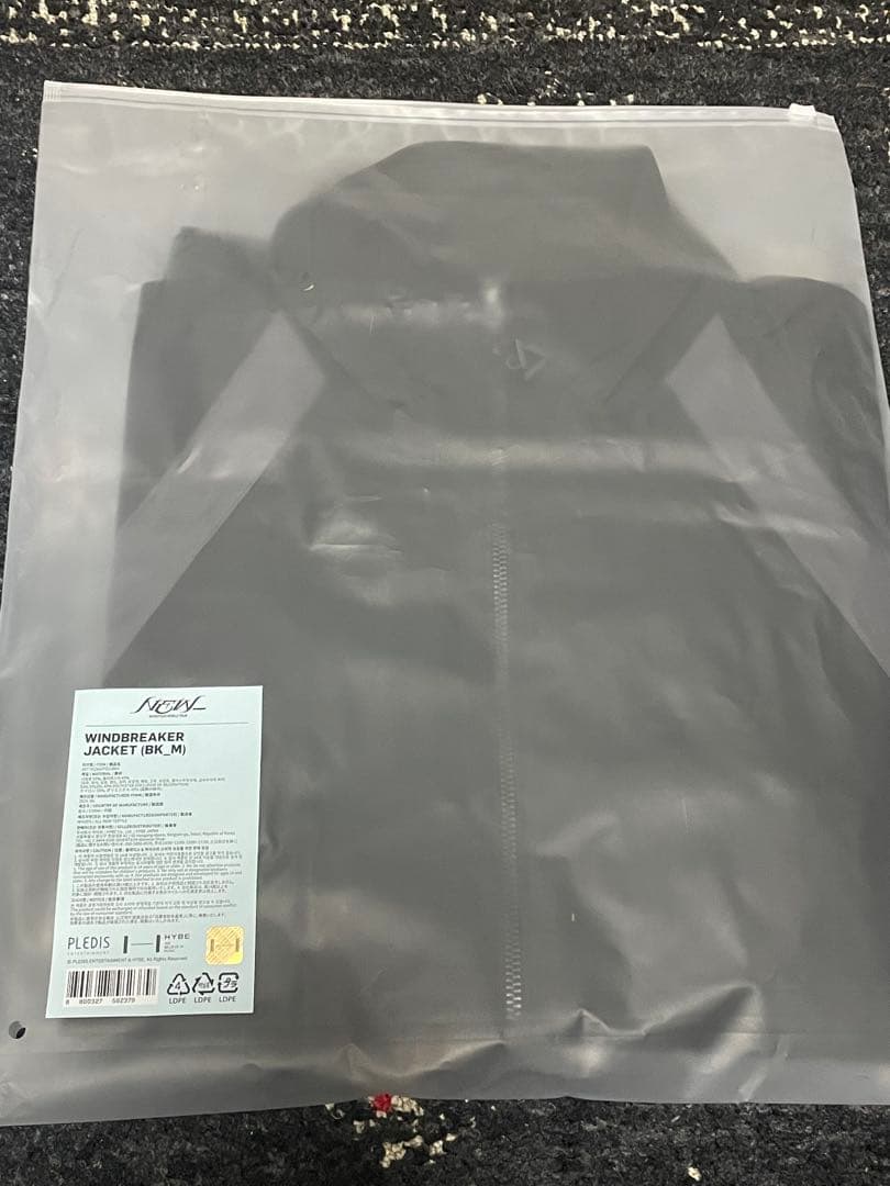 新品未使用】SEVENTEEN NEWブラック ジップアップジャケット M