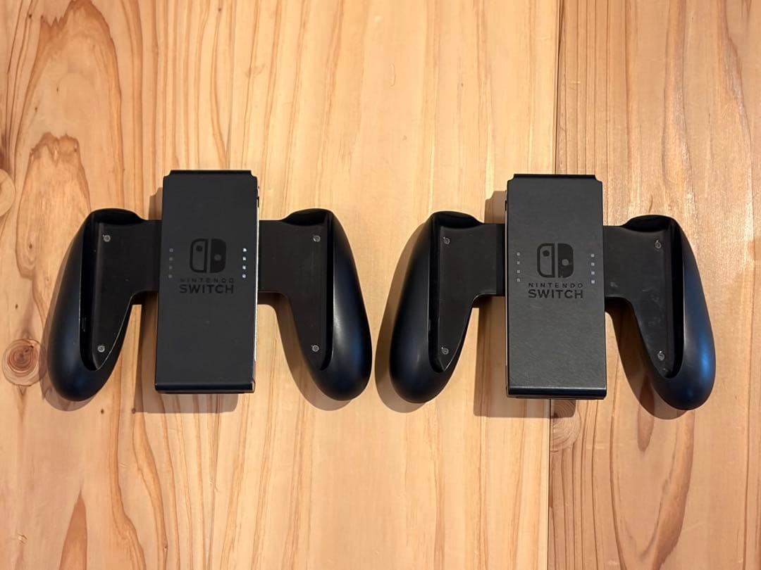 新型 Nintendo Switch 本体 ジョイコン microSD ケース付