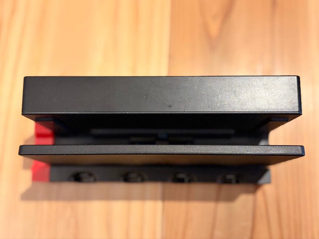 新型 Nintendo Switch 本体 ジョイコン microSD ケース付