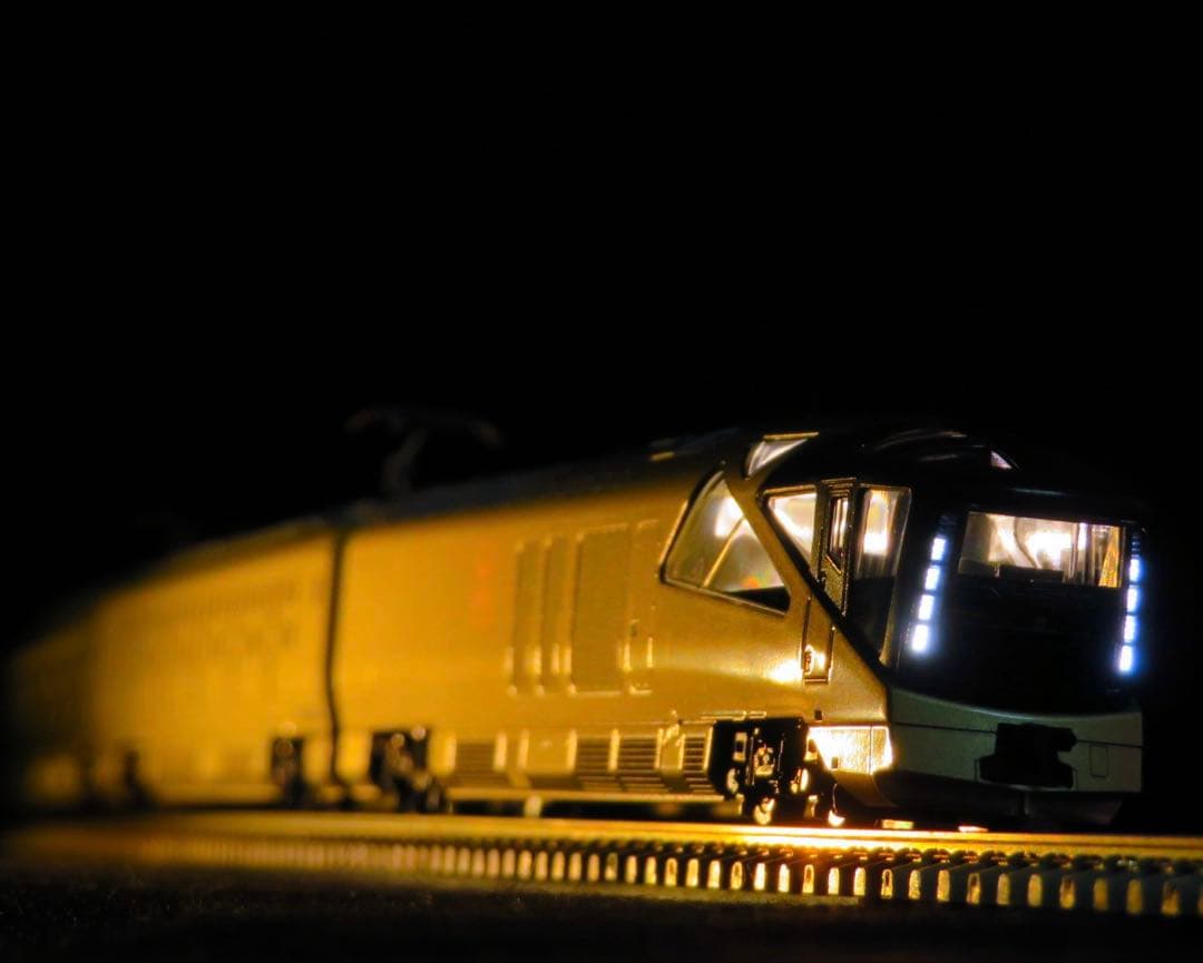 TOMIX E001形「TRAIN SUITE 四季島」【新品,未使用品】