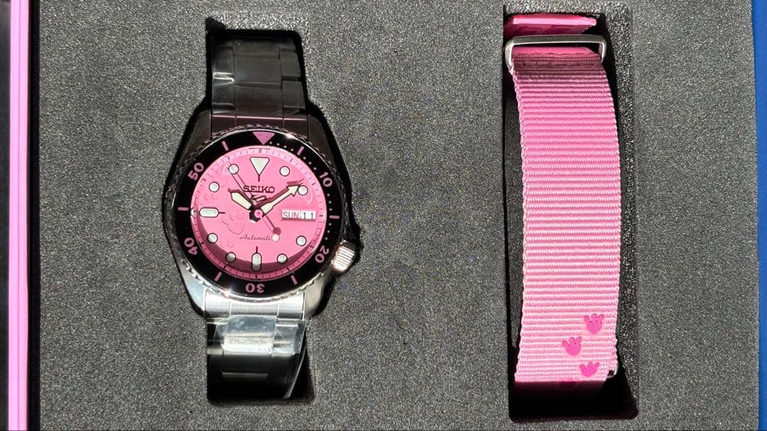 ●セイコー5スポーツ SKX series ピンクパンサー SBSA321