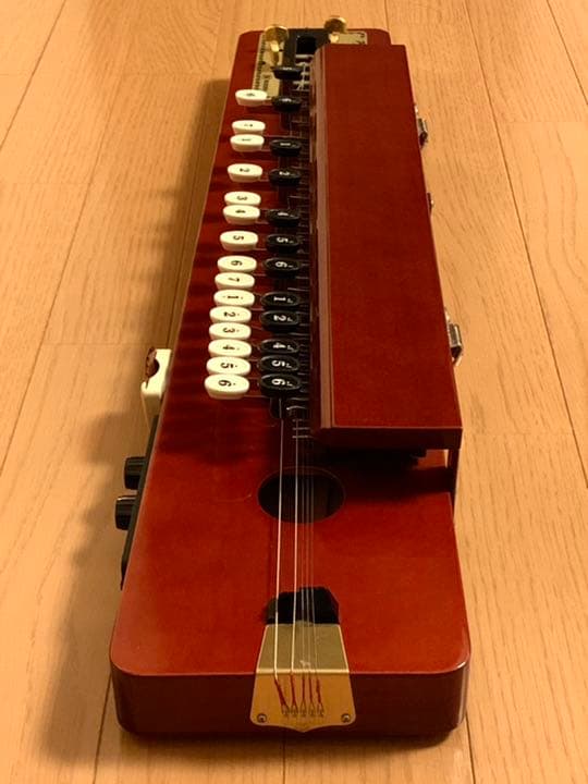 電気大正琴・アンプ付き（砂丘ソプラノ・鈴木楽器）