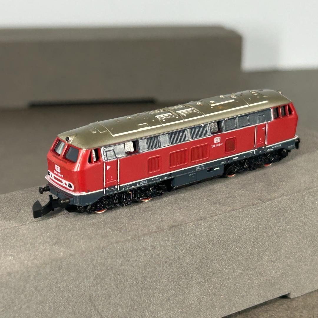 メルクリン ミニクラブ 8902 動力車1両+客車3両 及び線路リレーラーセット