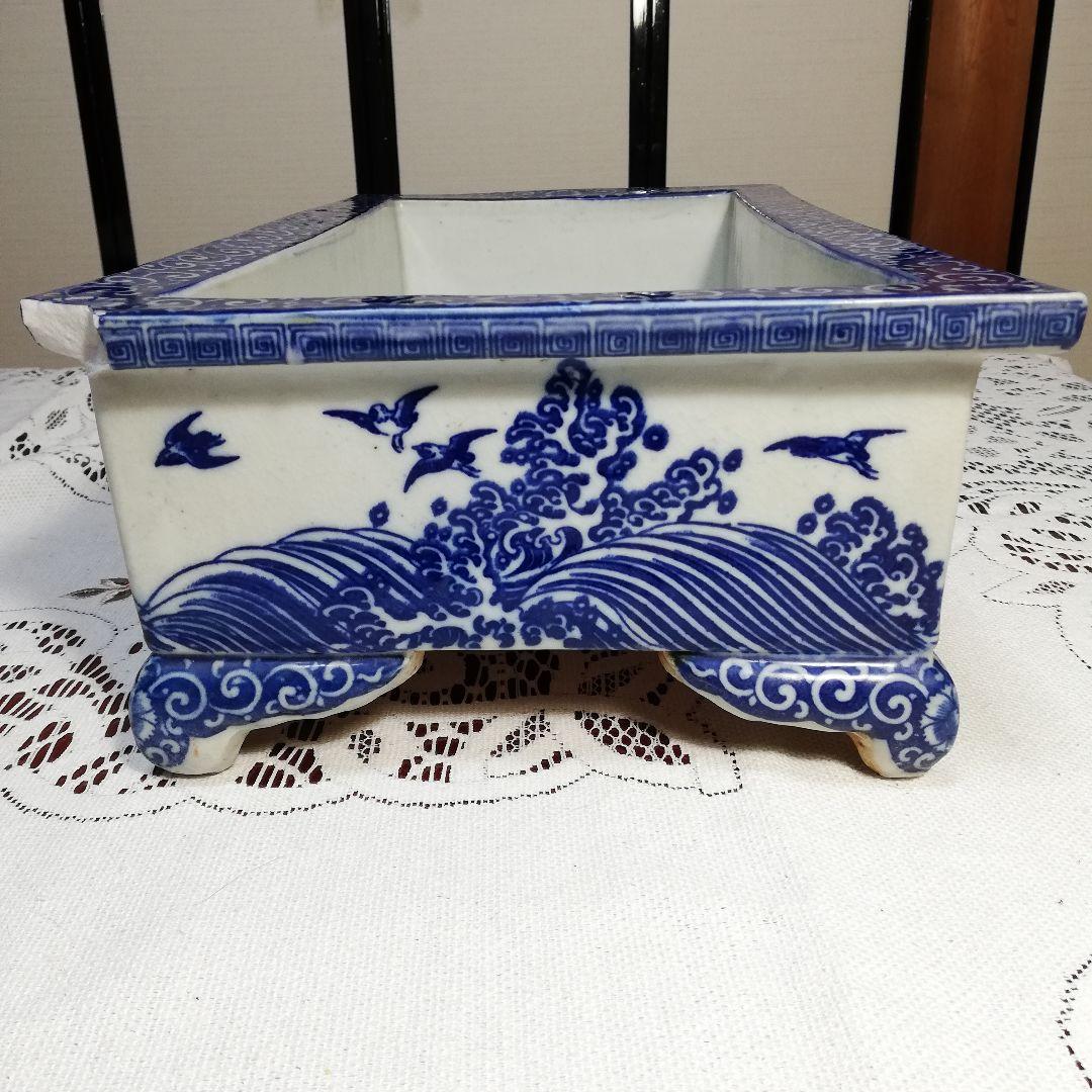 伊万里焼 染付波千鳥文足付水盤 金魚鉢 盆栽鉢 植木鉢 花器 有田焼 骨董 水槽