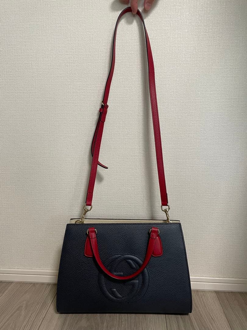 Gucci ネイビー レザー ハンドバッグ