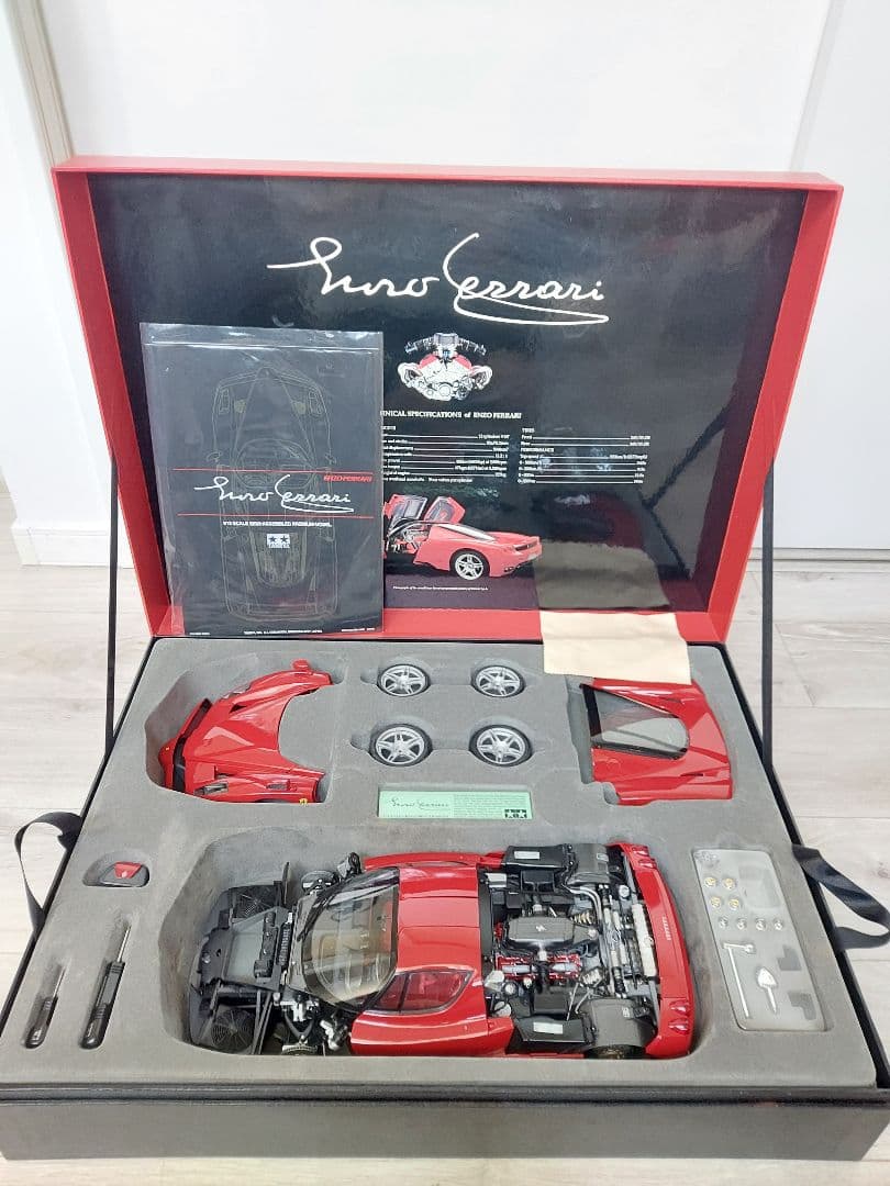 タミヤ 1/12 コレクターズクラブ・スペシャル エンツォフェラーリ