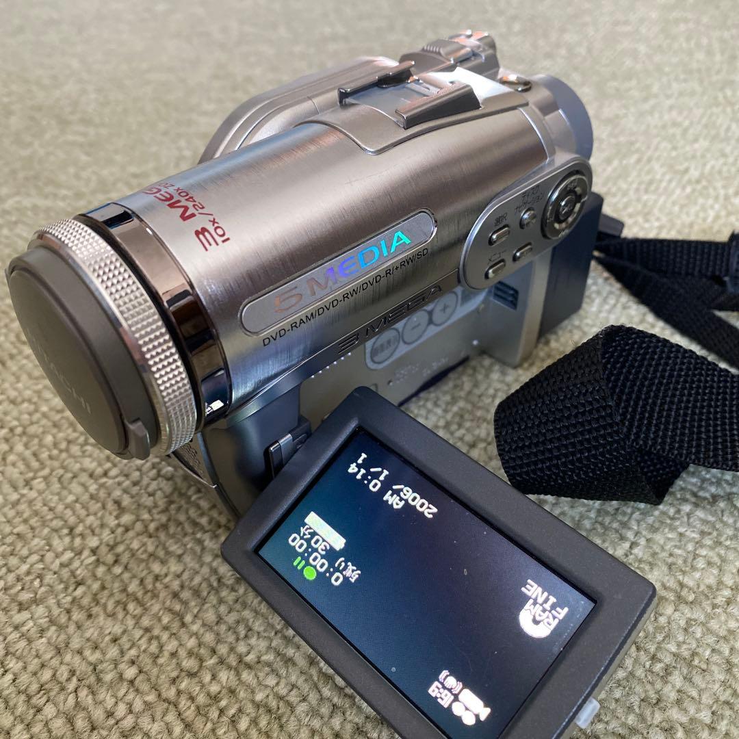 【大値下げ】日立DVD CAM 2メガピクセル　バッテリー　記録媒体　バック&箱