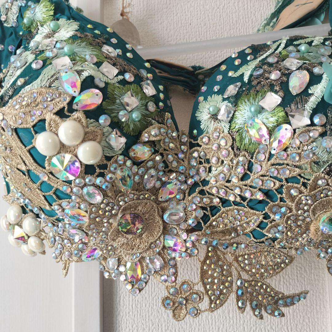 豪華/美品ベリーダンス衣装 フル グリーン ステージ　舞台衣装　着画あり