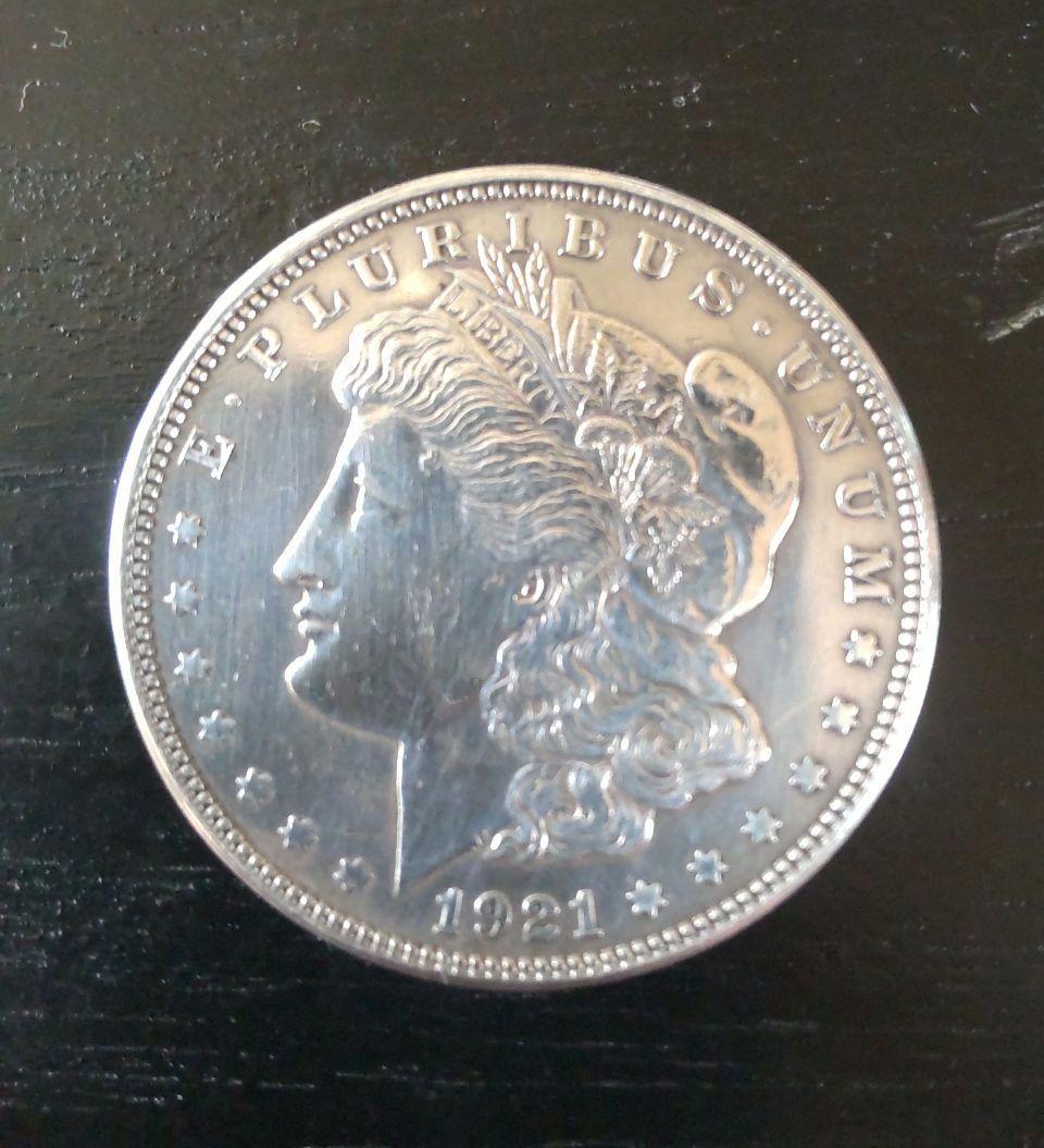 アメリカ 1ドル銀貨 モルガンダラー 1921年 - メルカリ