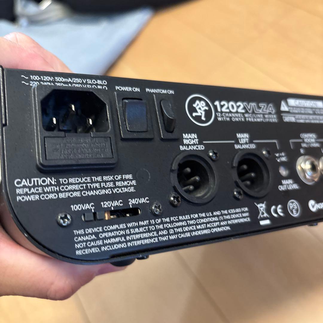 配信機器・PA機器・レコーディング機器 Mackie 1202 VLZ4