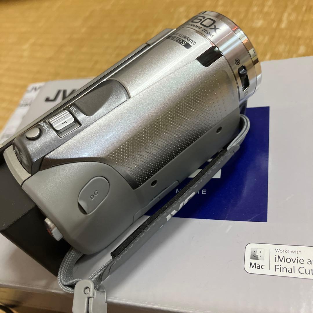 井*美様 JVC Everio GZ-E780-S ビデオカメラ 本体　おまけ付