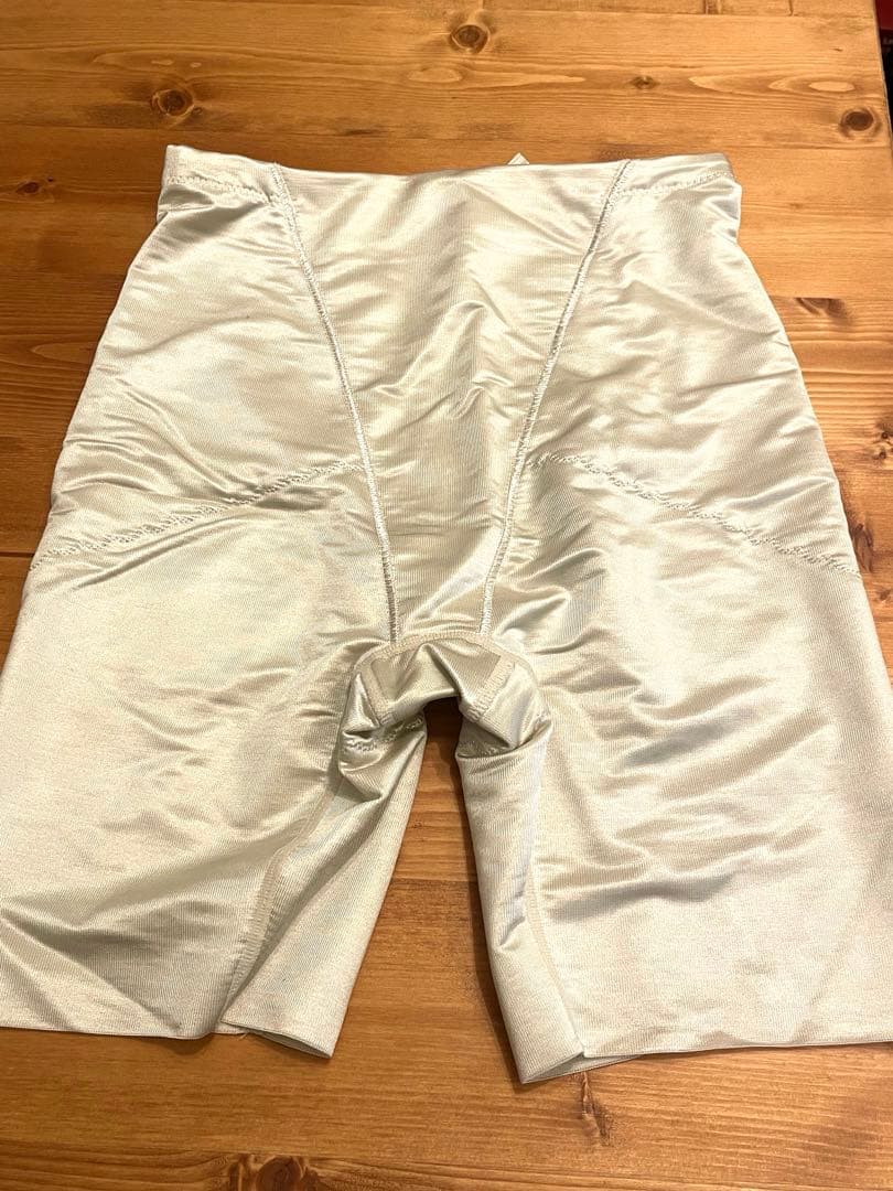 【ヨシダ】ブライダルボーテ　ブライダルインナーセット　D70 ガードルM