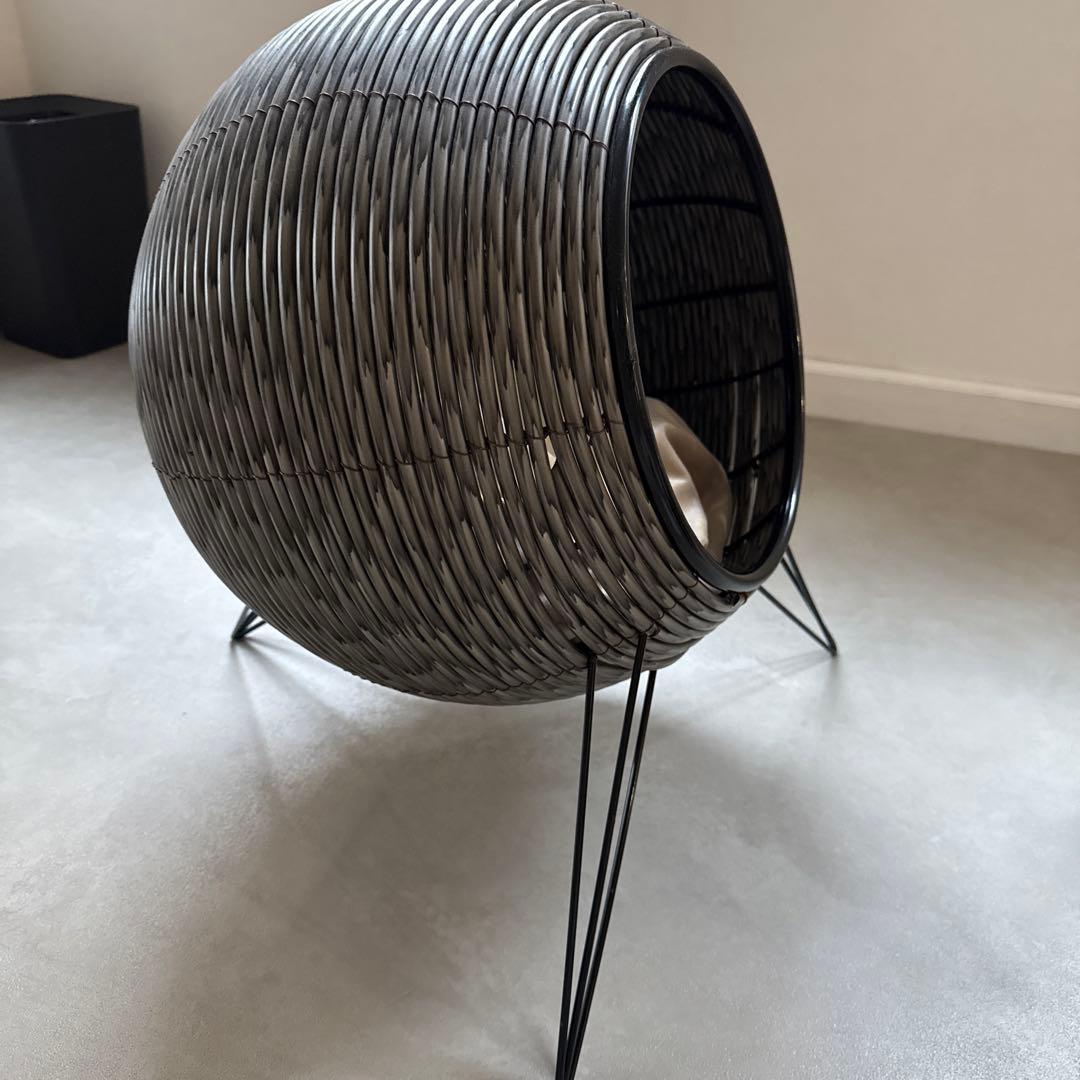 猫用脚付きラタン風ベッド グレー 51410-m-01-pl.jpg