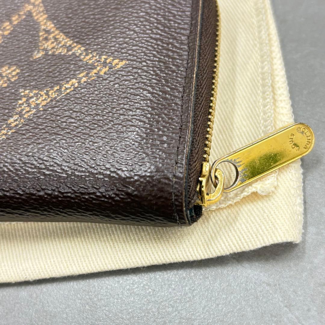 YUNO　ジャイアントモノグラム ジッピーケース M69354