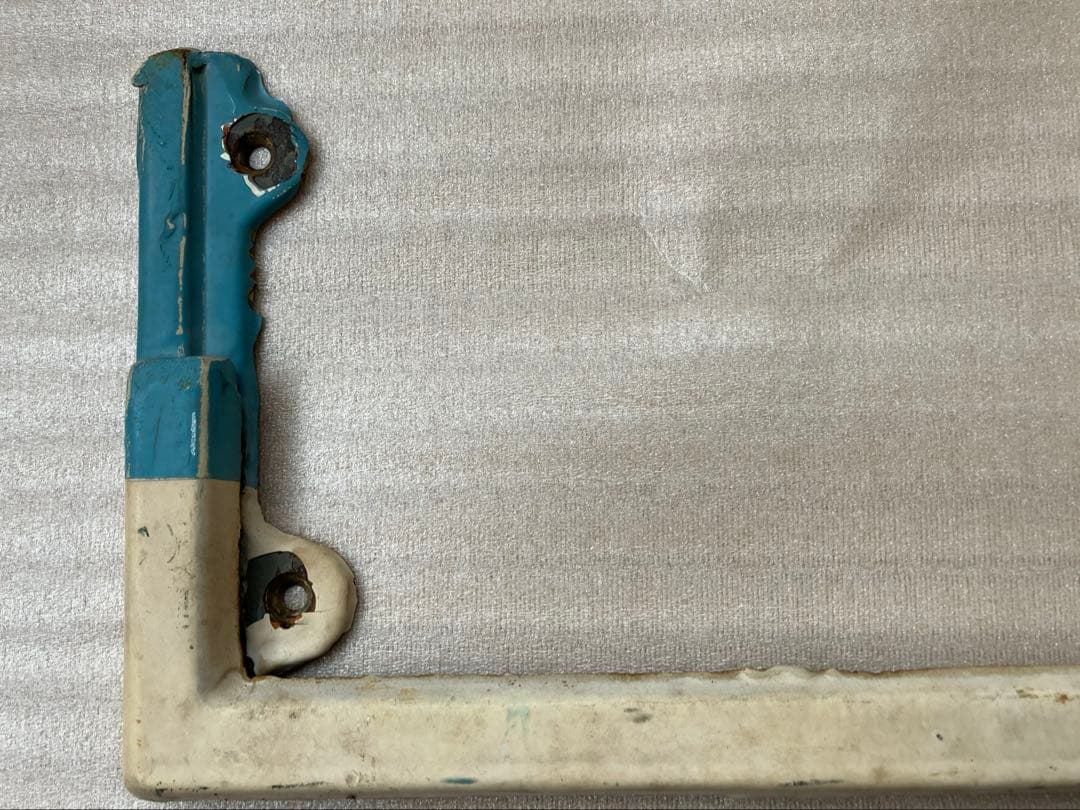 愛称板枠　JR四国水色クリーム色111系電車廃車