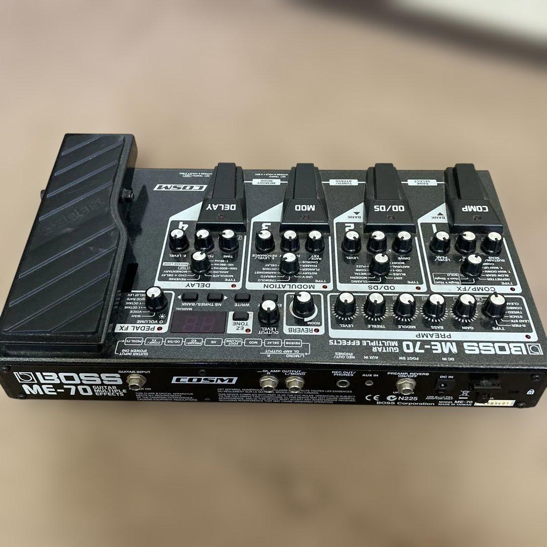 ほとんど無傷！BOSS ME-70 ギターエフェクター - メルカリ