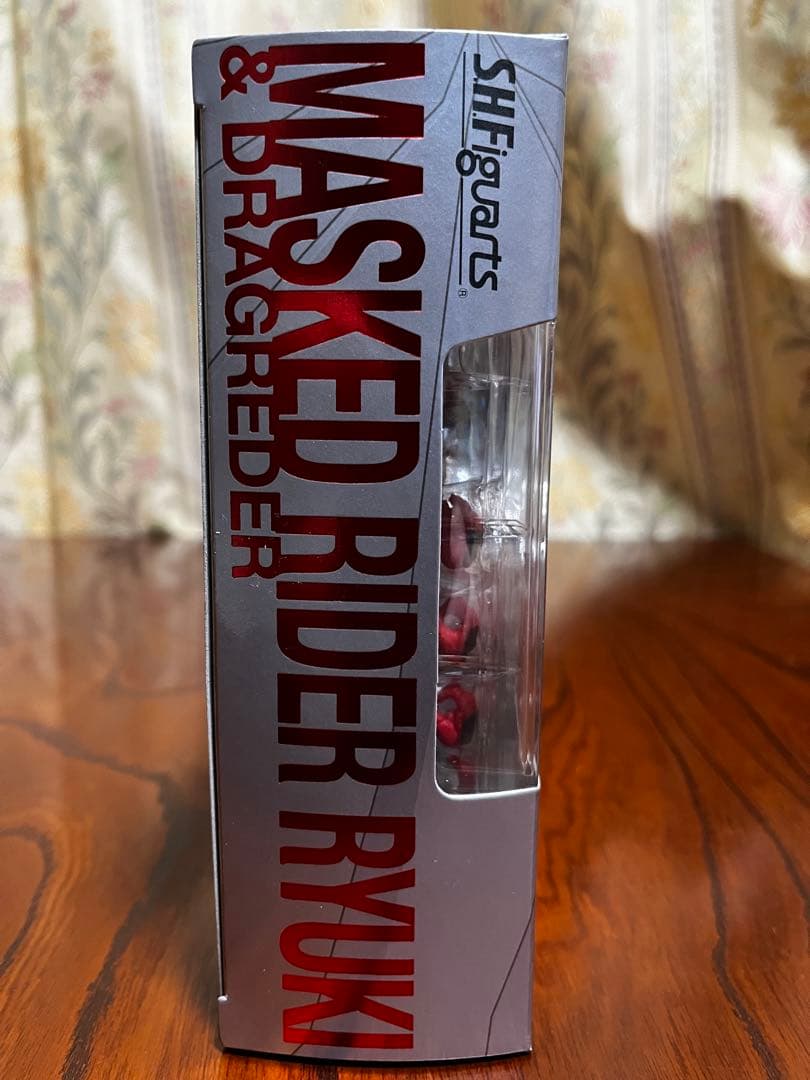 S.H.Figuarts 仮面ライダー龍騎＆ドラグレッダー　新品　未使用品