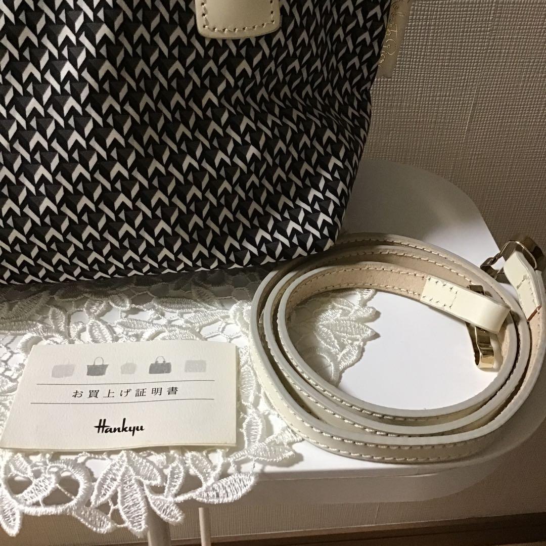 ロベルタ ピエリ ショルダーバッグ