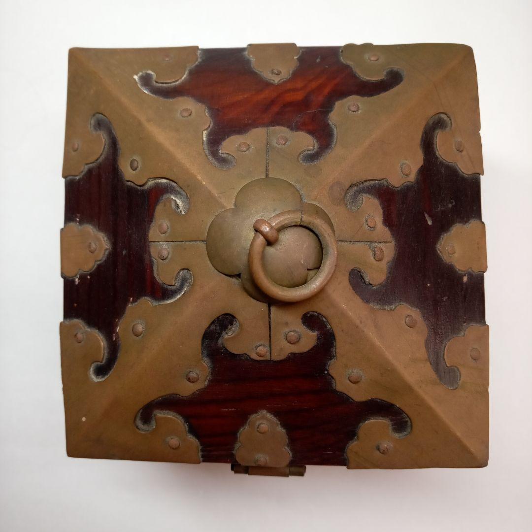 李朝 木製 箱 木箱 木工 李朝家具 骨董 アンティーク 韓国