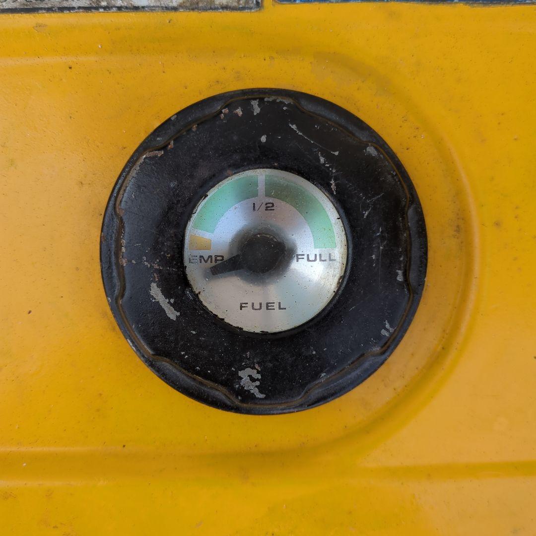 実動】スズキ 100V2000W 発電機 SV2000P - メルカリ