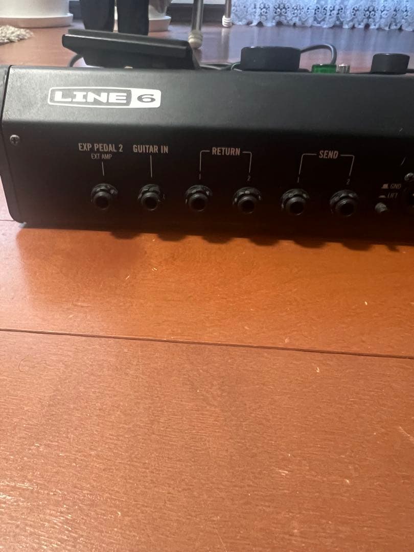 LINE 6 HELIX LT MONOケース付き　ペダル破損品