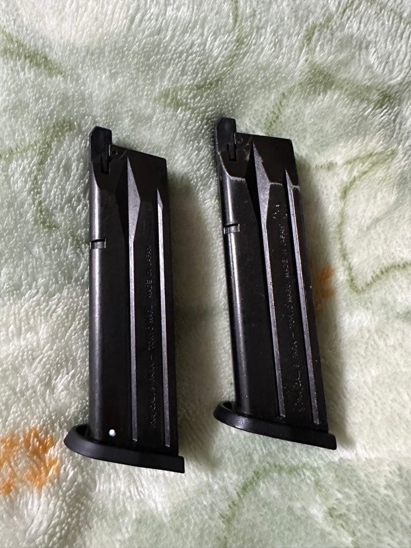 ベレッタ PX4 ガスガン ブラック 2マガジン付き