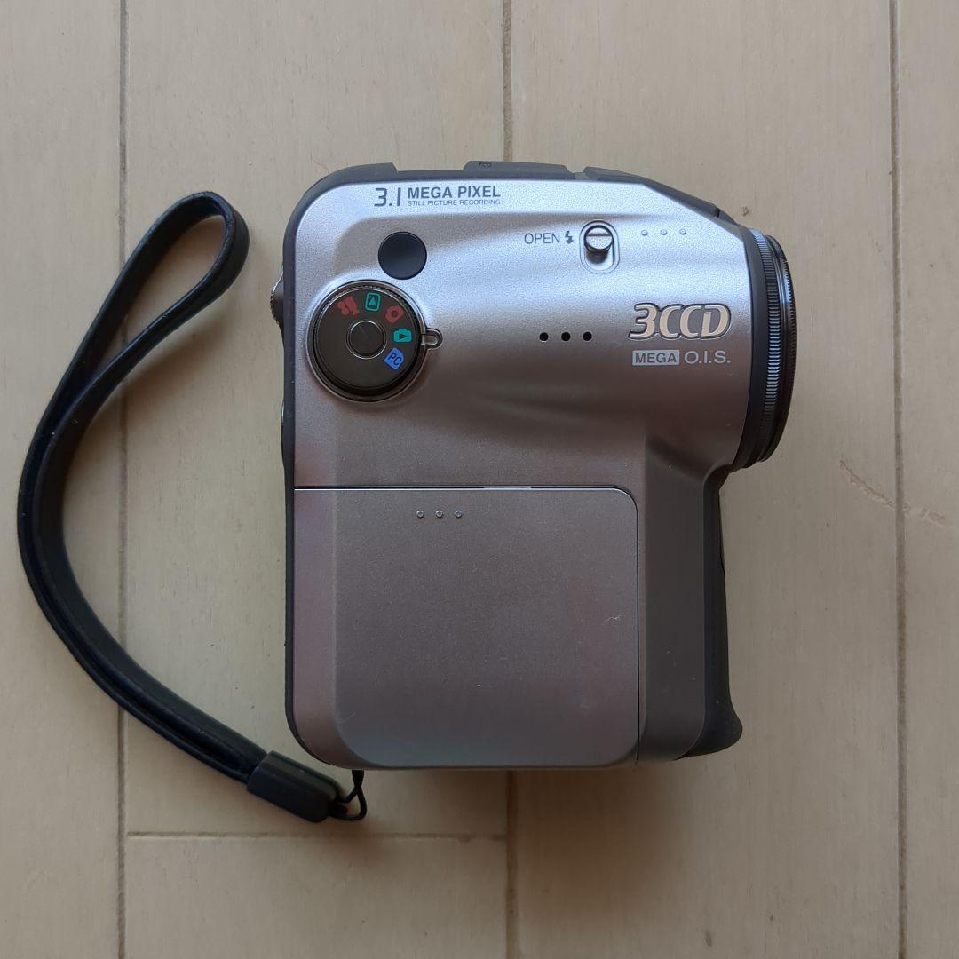 動作確認済み　Panasonic SDR-S200 ビデオカメラ 本体と付属品